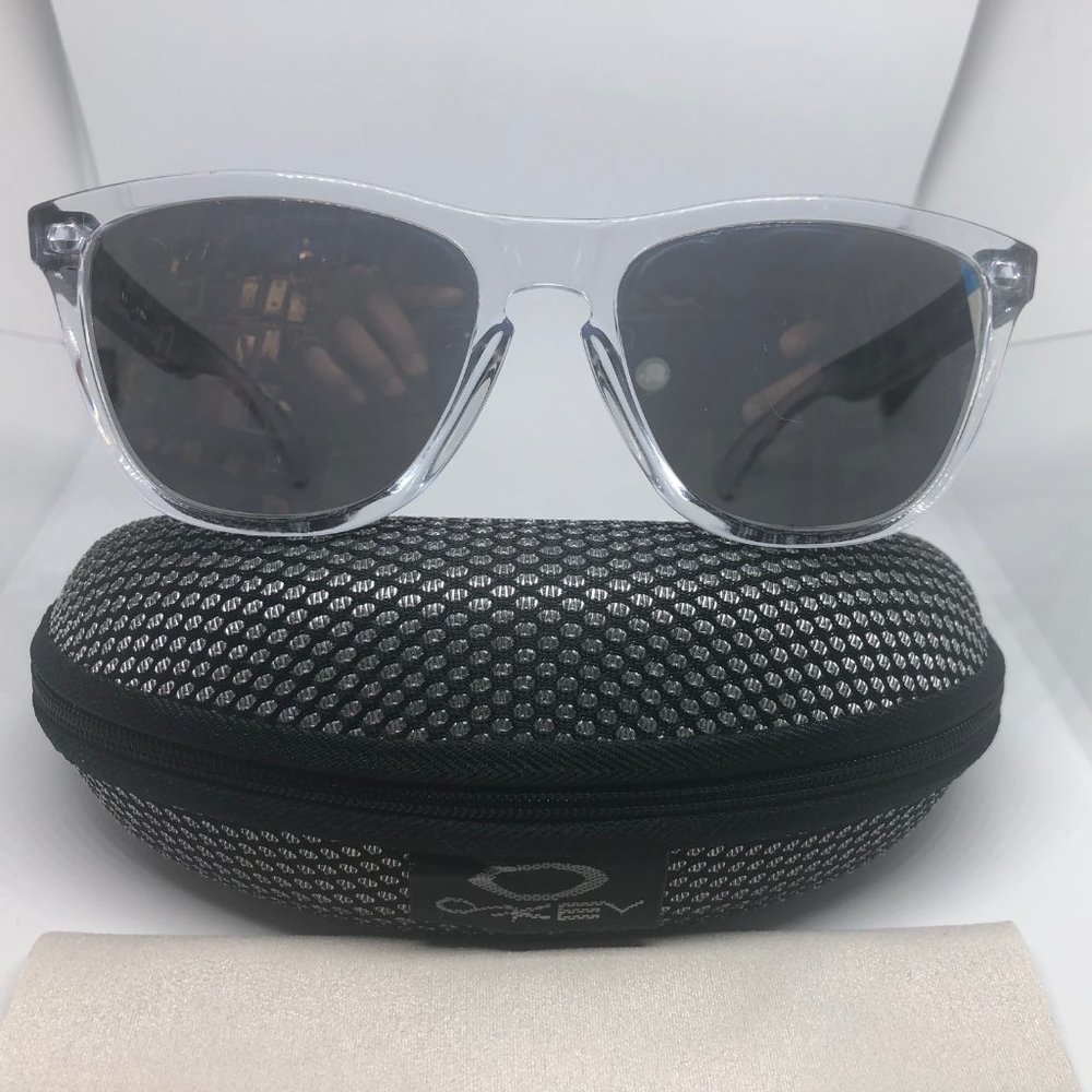 Oakley Frogskins Sunglasses OO9013-72-Clear/ Black